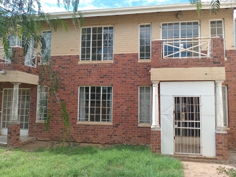 2 Bedroom Property for Sale in Ehrlich Park Free State